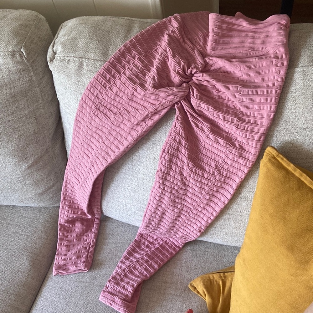Amazon Scrunched Leggings
